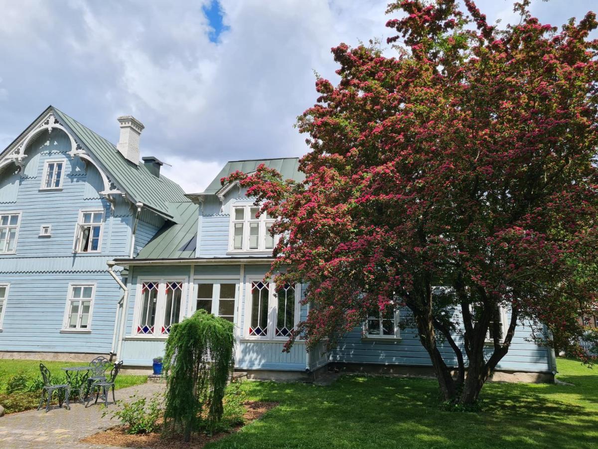 Lahe Guesthouse Haapsalu Extérieur photo