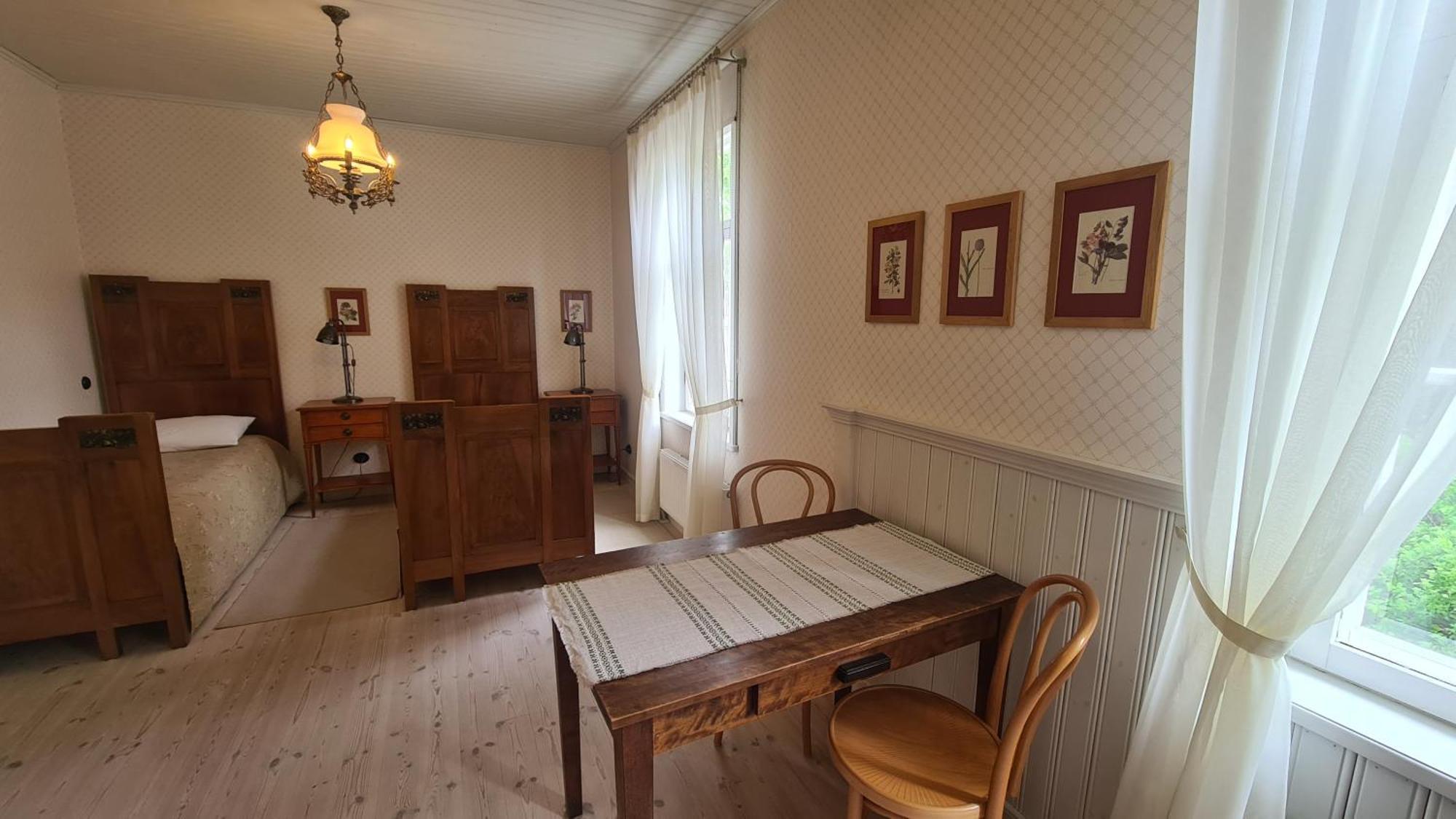Lahe Guesthouse Haapsalu Extérieur photo