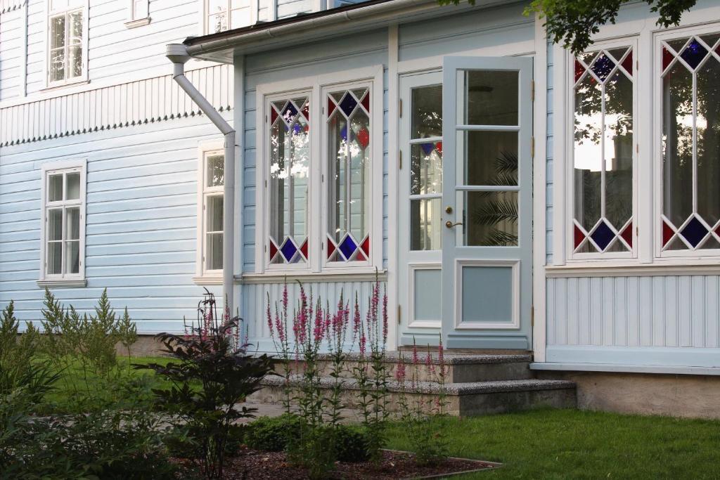Lahe Guesthouse Haapsalu Extérieur photo